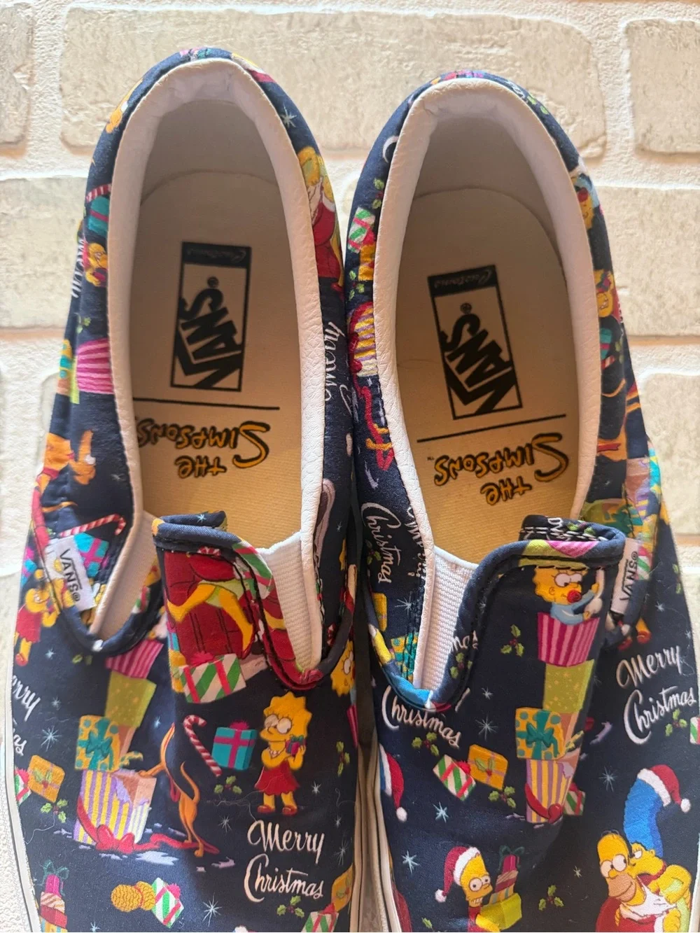 Vans Mens Slip-On Sneakers - Black with Multicolor Christmas Print